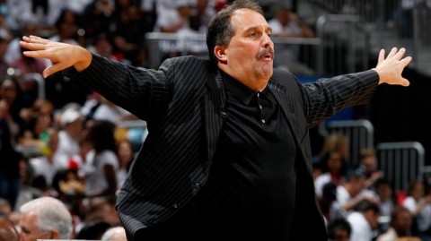 回看2011年季后赛魔术与老鹰的肉搏战，那才是真正的铁血篮球