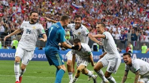 俄罗斯踢伊朗比分预测：世界舞台名额争夺战谁能占得先机？