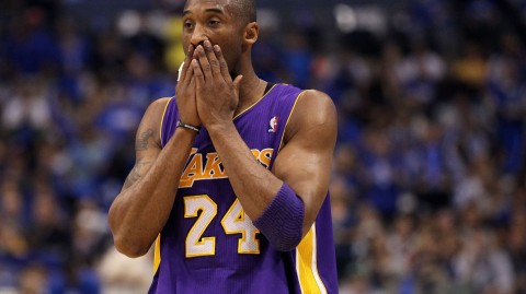 十五年前的今天小牛横扫湖人，那些老照片每一张都是青春