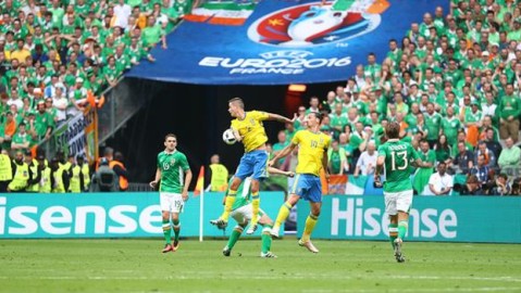 争冠主动权易主！曼城主场2-1击溃阿森纳，哈兰德致命一击点燃伊蒂哈德