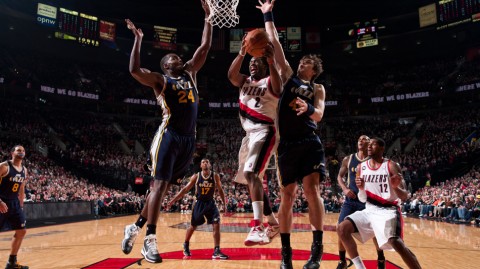 时隔五年重返季后赛！开拓者青年军首战不敌马刺暴露防守顽疾